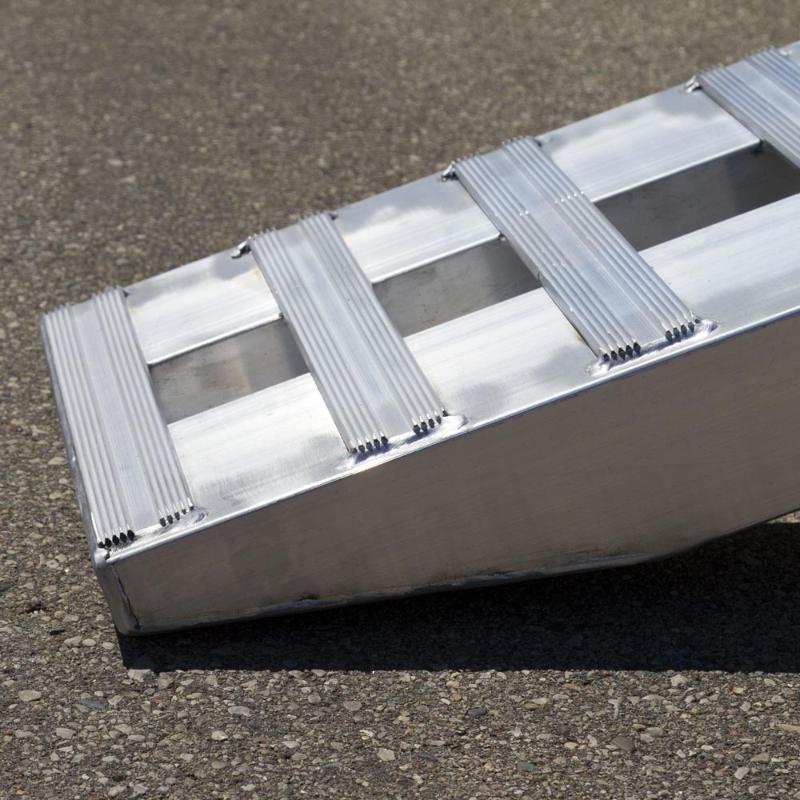Hook Ramp Example HD Ramps 10' L x 16