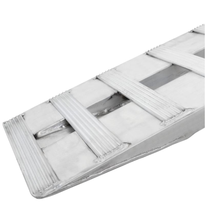 knife foot of the HD Ramps 4' x 12" Hook & Plate Hybrid End Aluminum Car Trailer Ramps 3,000 lbs Capacity