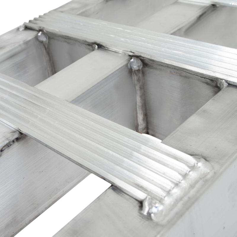 serrated rungs of the HD Ramps 6' x 14" Hook-End Equipment Ramps