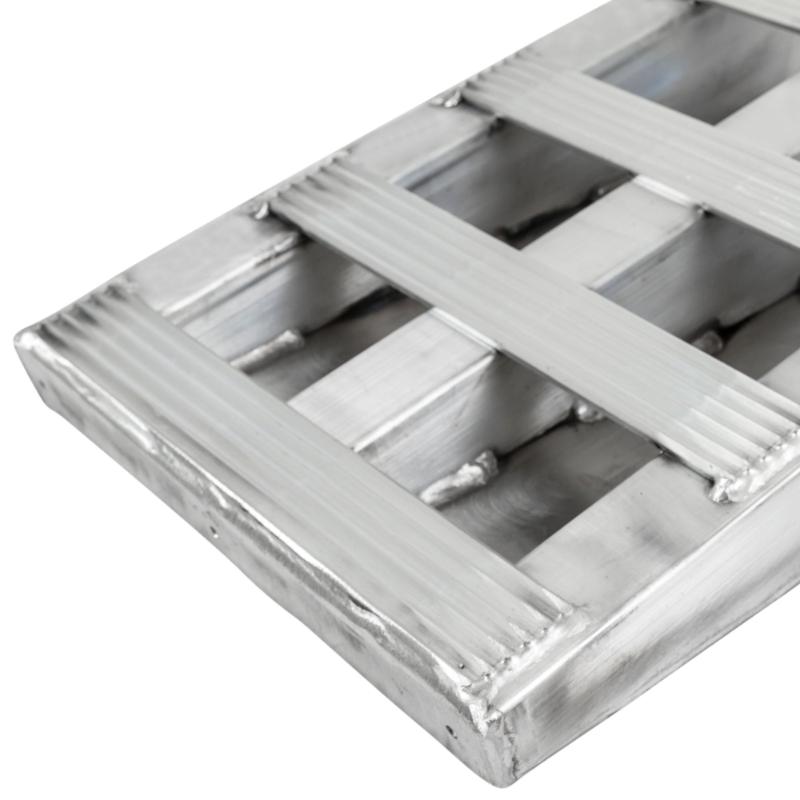 stub foot of the HD Ramps 6' x 14" Hook-End Equipment Ramps