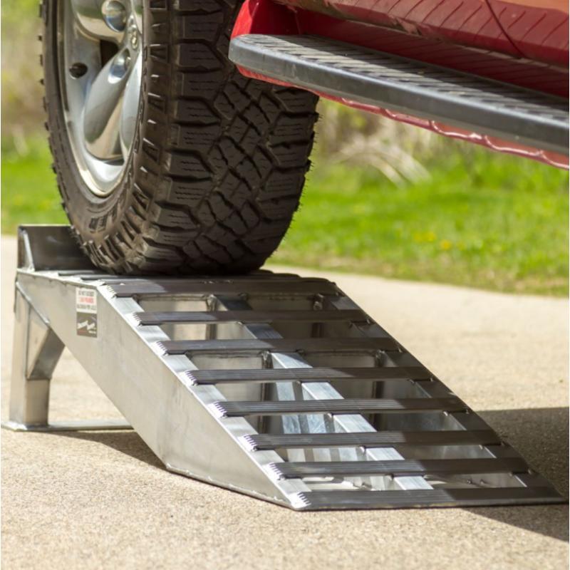 HD Ramps Heavy Duty Aluminum Truck Service Ramps close up picture of the wheel placed on it view from behind

