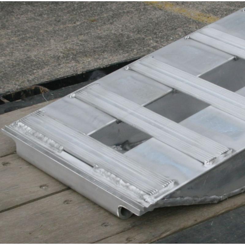 HD Ramps Modular Step Deck Trailer Ramp System end
