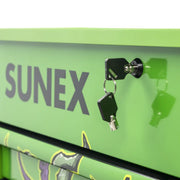 Barrel lock and keys on the Sunex 8056FDLGCTOOLU cart