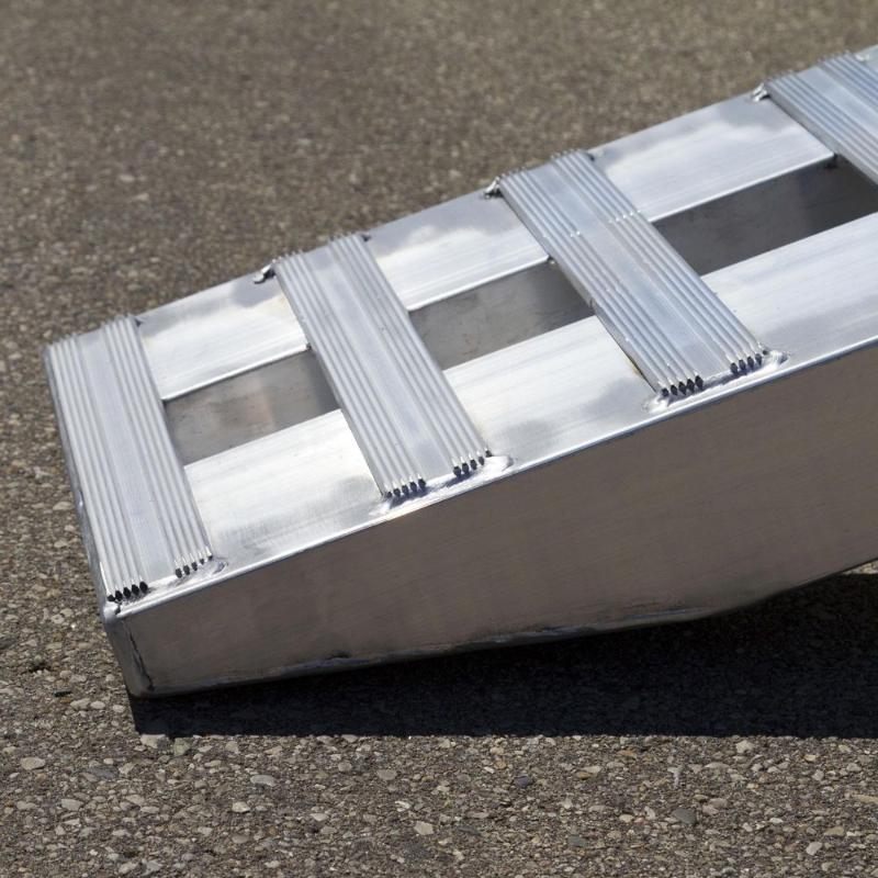 HD Ramps close-up shows the reinforced stub foot on the aluminum heavy equipment ramp.