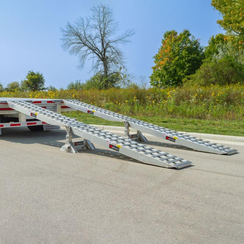 HD Ramps 2 Bunk Load Leveler and 4 Ramp Master Kit (SKU 23-18-192-02-02-MLL-2-KIT) set up for loading. These aluminum ramps have a 23,500 lb capacity.