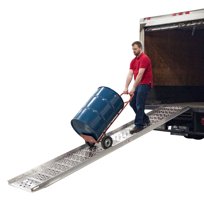 HD Ramps Aluminum Walk Ramp with Hook Ends - 10'L x 26"W, 1,750 lb capacity 01-26-120-04-WALK-P