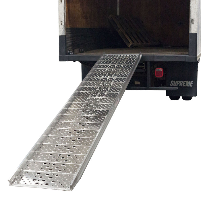 HD Ramps Aluminum Walk Ramp with Flat Plate Ends - 16'L x 26"W, 1,000 lb capacity 01-26-192-06-WALK-P